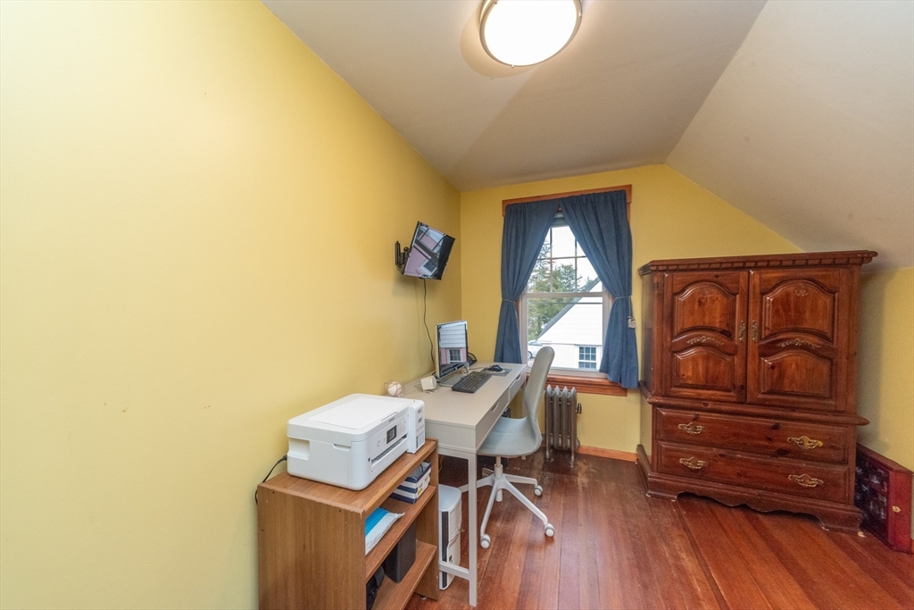 151 Chace Street Clinton, MA 01510 - Photo 25 of 41 Gallery Image 25