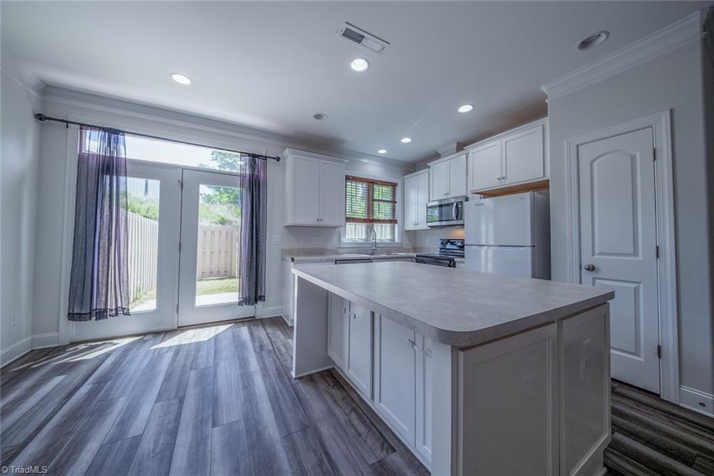 3836 Thistleberry Road High Point, NC 27265 - Photo 8 of 28