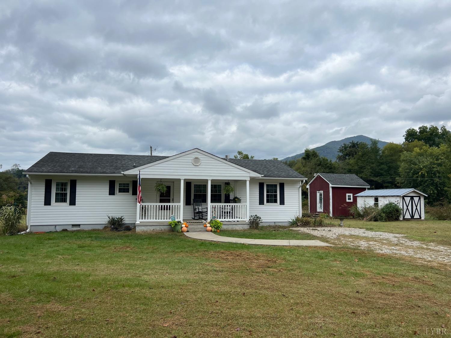 857 Woodson Road Roseland, VA 22967 - Photo 29 of 31 a front view of a house with garden