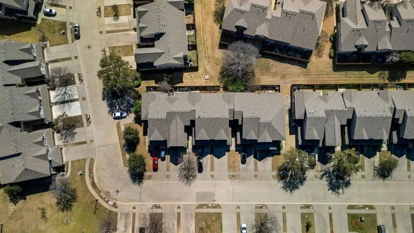 $2,100 | 908 Englewood Lane, Plano, TX 75025