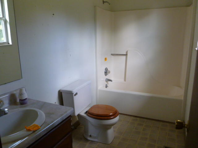 158 Inman Road Sweetwater, TN 37874 - Photo 11 of 21 P1070160