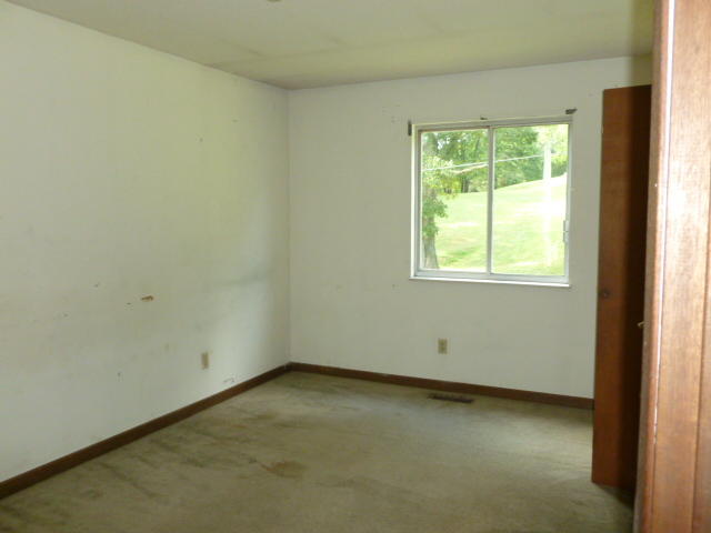 158 Inman Road Sweetwater, TN 37874 - Photo 12 of 21 P1070162