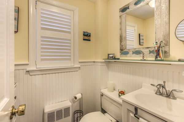 24 Sharon Road Melrose, MA 02176 - Photo 20 of 30 Gallery Image 20