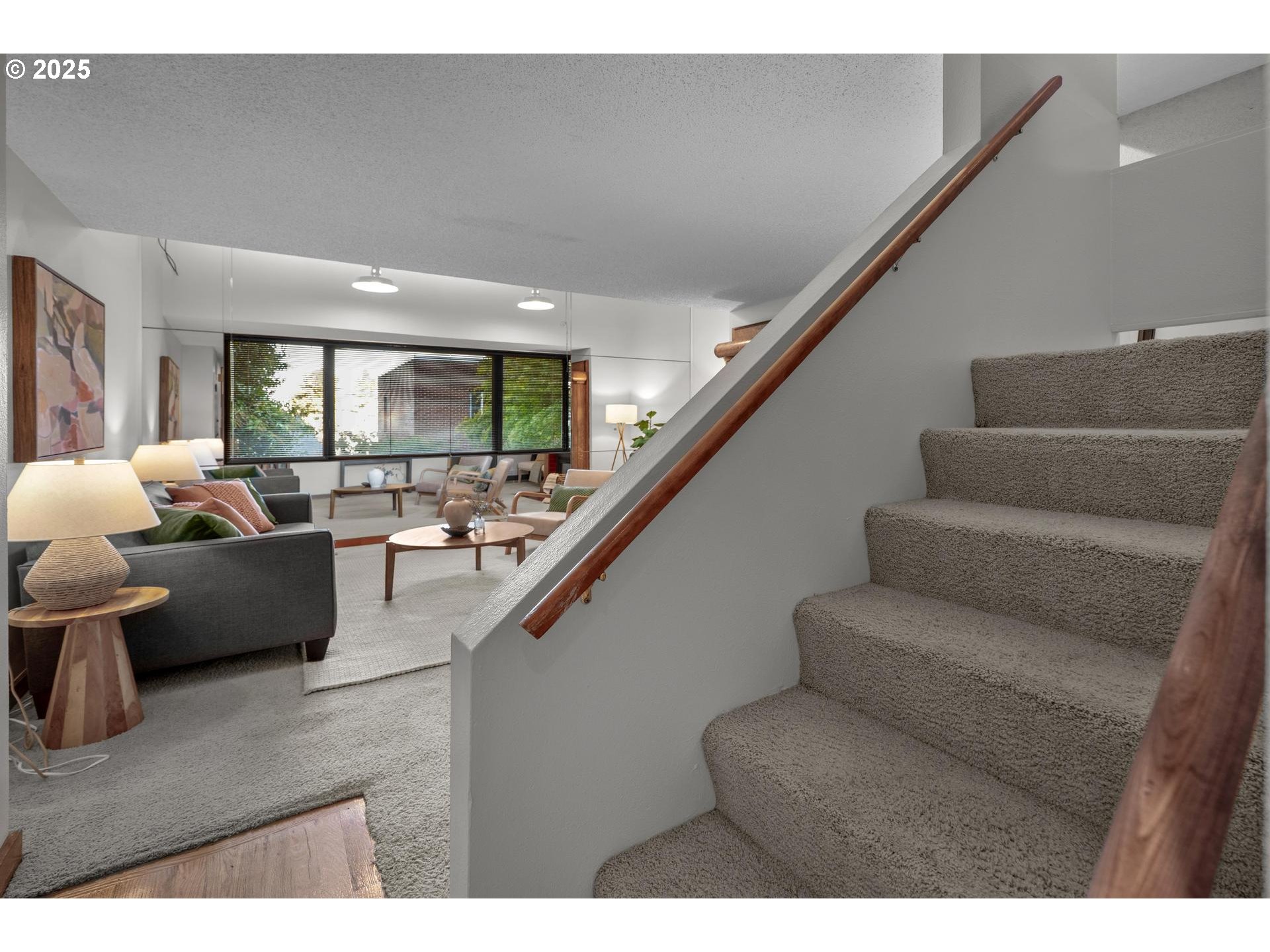 2376 Southwest Cedar Street Portland, OR 97205 - Photo 15 of 27