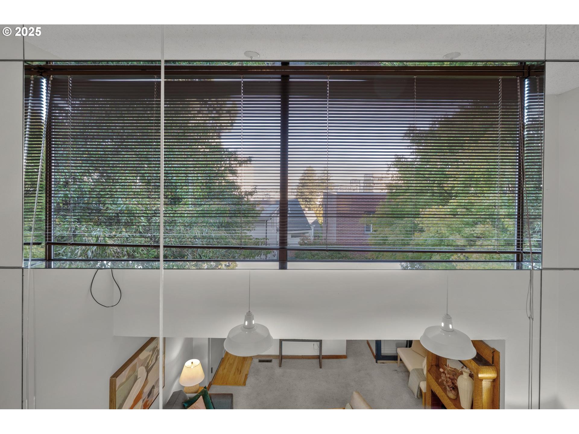 2376 Southwest Cedar Street Portland, OR 97205 - Photo 18 of 27