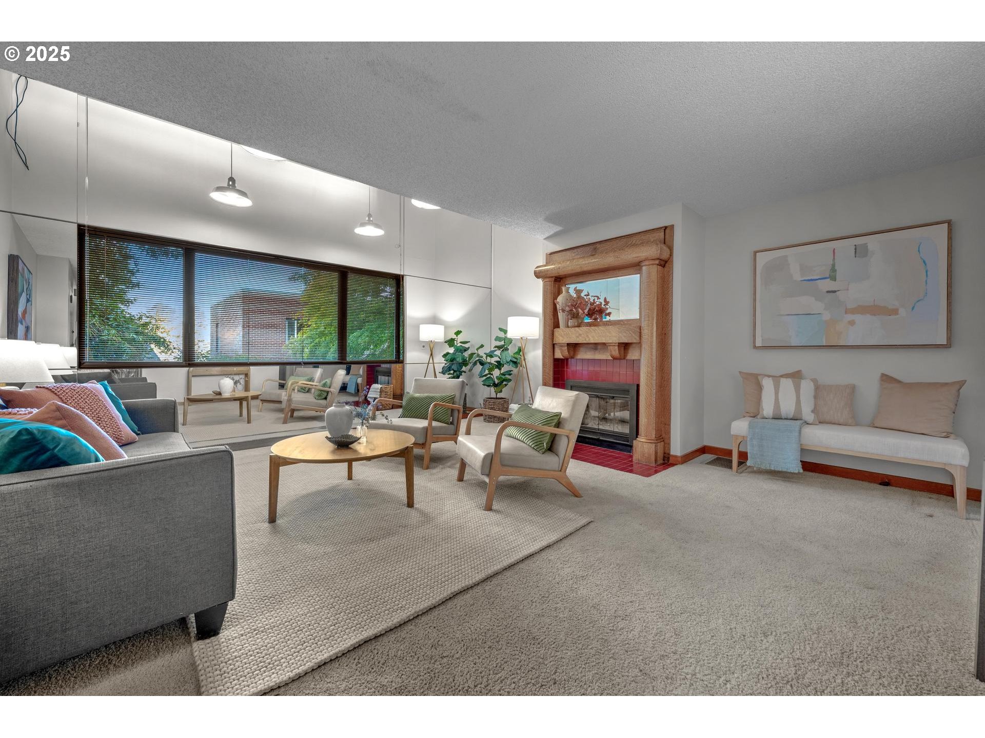 2376 Southwest Cedar Street Portland, OR 97205 - Photo 6 of 27