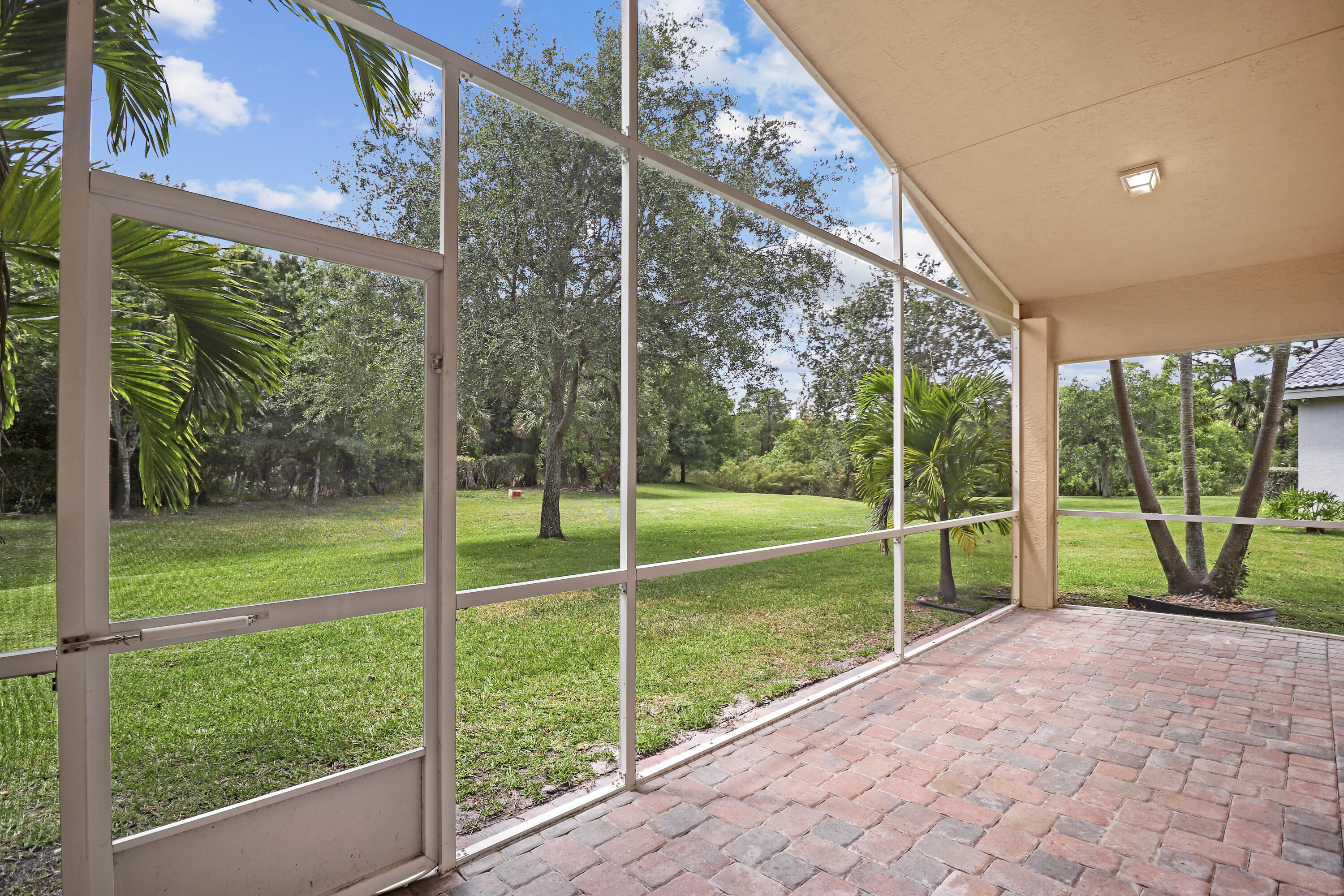 1196 Southeast Fleming Way Stuart, FL 34997 - Photo 29 of 47 33-IMG_4933