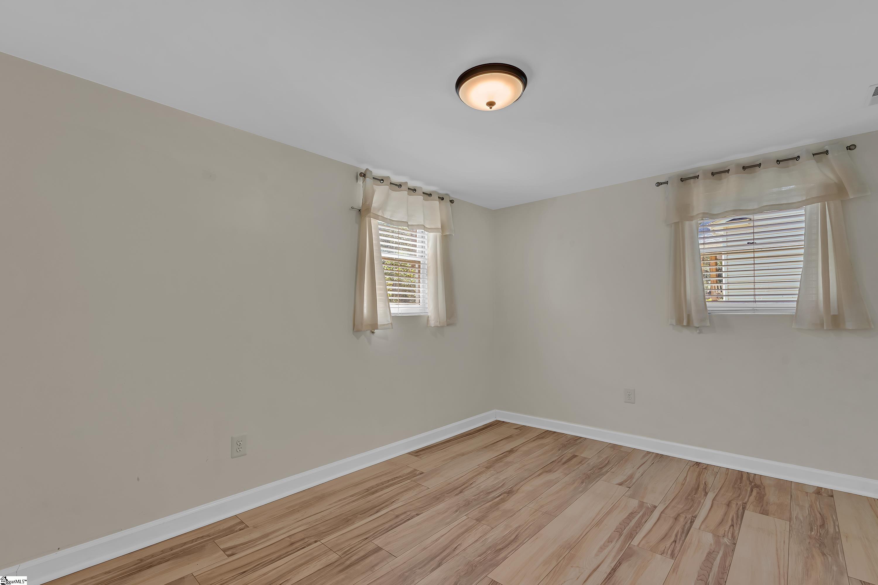 504 Holland Road Simpsonville, SC 29681 - Photo 13 of 30 Gallery Image 13