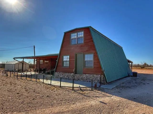 $290,000 | 865 Fagan Road, Snyder, TX 79549