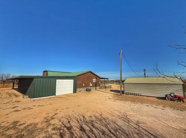 $290,000 | 865 Fagan Road, Snyder, TX 79549