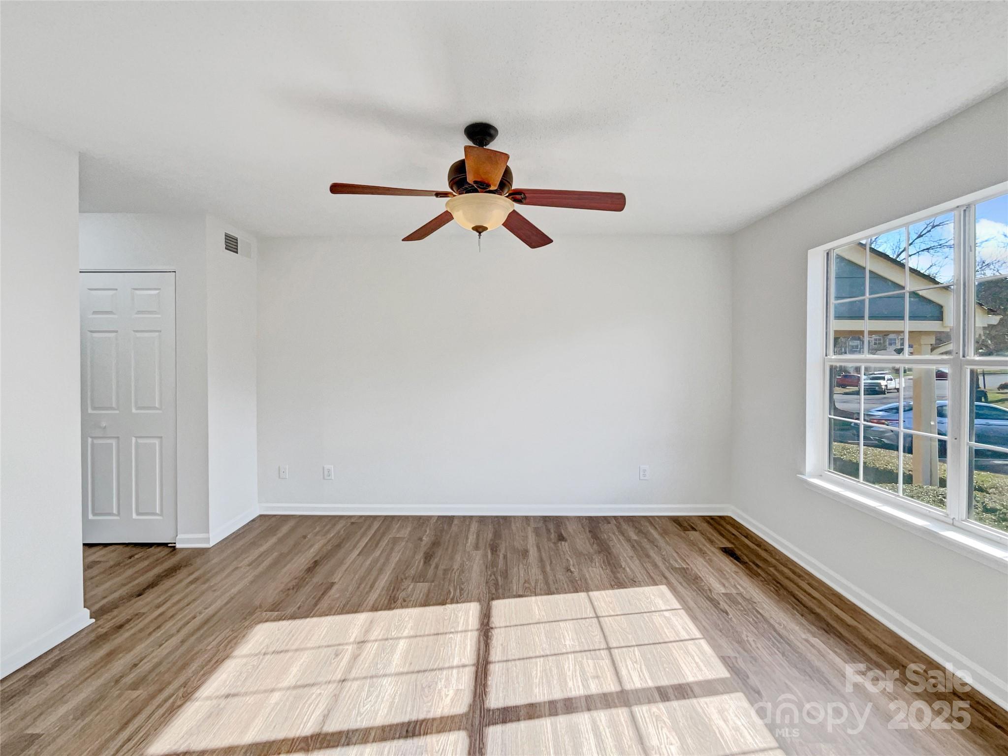 9028 4 Mile Creek Road Charlotte, NC 28277 - Photo 4 of 20