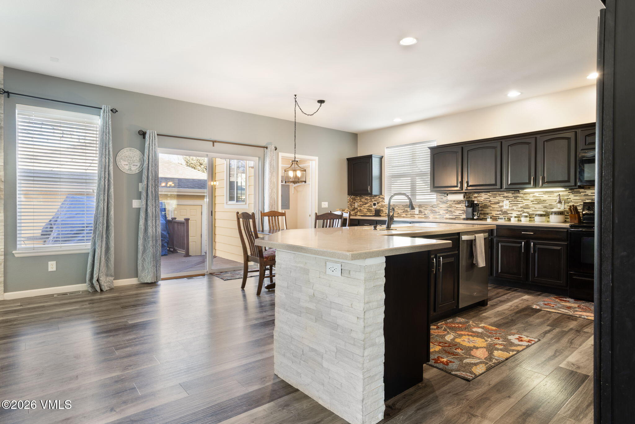 75 Eagle Ranch Road Eagle, CO 81631 - Photo 19 of 47 Kitchen - 75 Eagle Ranch Road