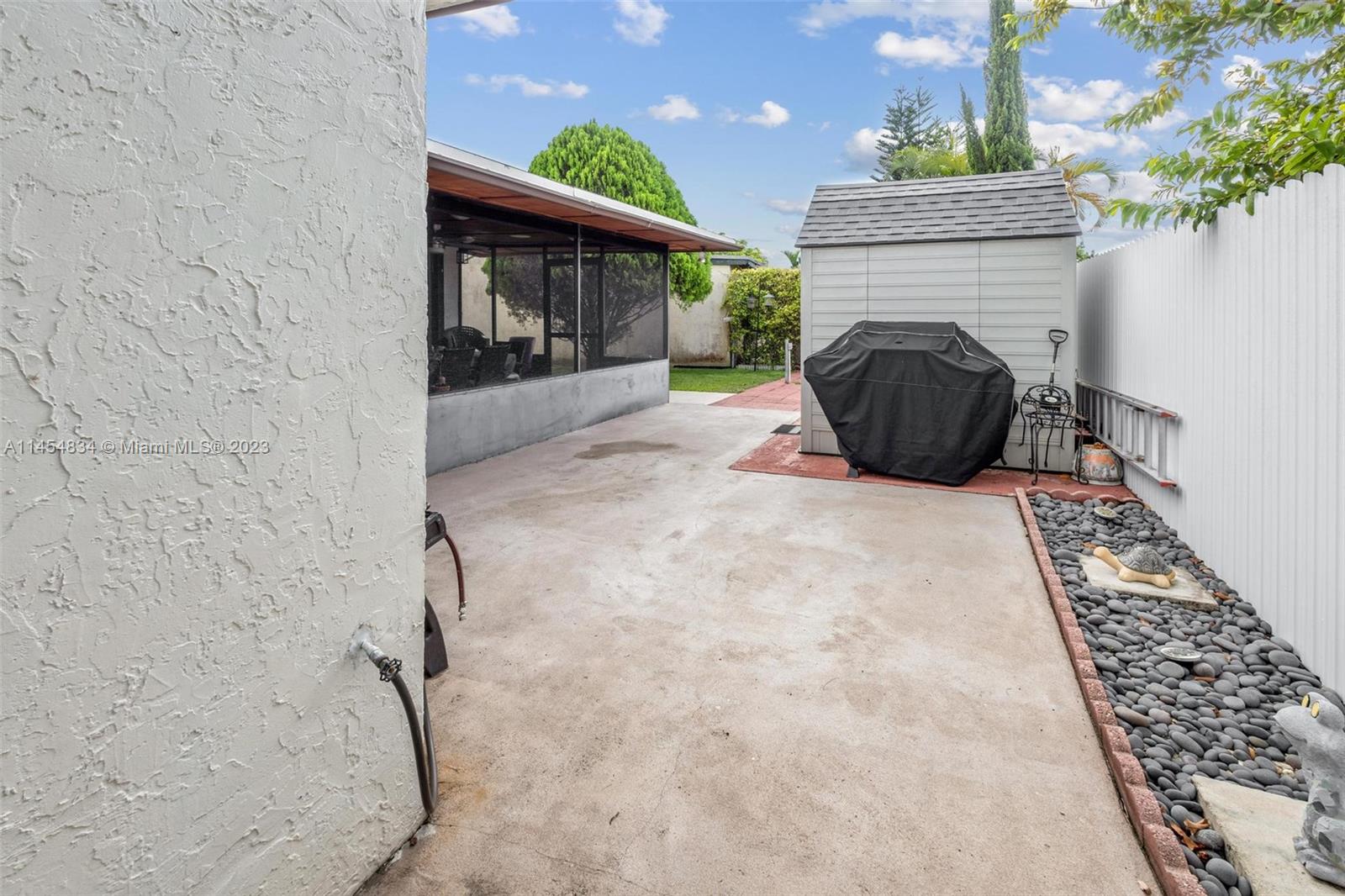 Tamiami Miami, FL 33182 - Photo 41 of 47