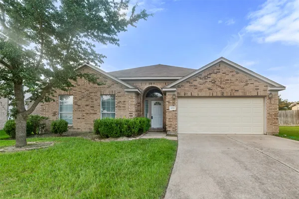 $2,275 | 18510 By The Lake Court, Cypress, TX 77429