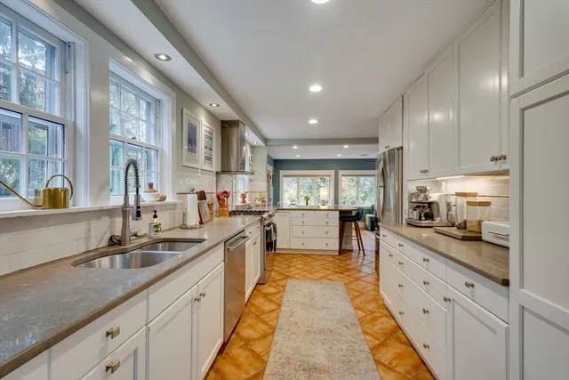 $1,985,000 | 7 Appalachian Road, Winchester, MA 01890