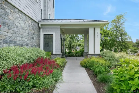 $2,648,000 | 710 Davenport Avenue, Unit 8, New Rochelle, NY 10805
