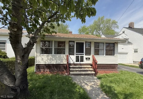 $79,900 | 22553 Ivan Avenue, Euclid, OH 44123