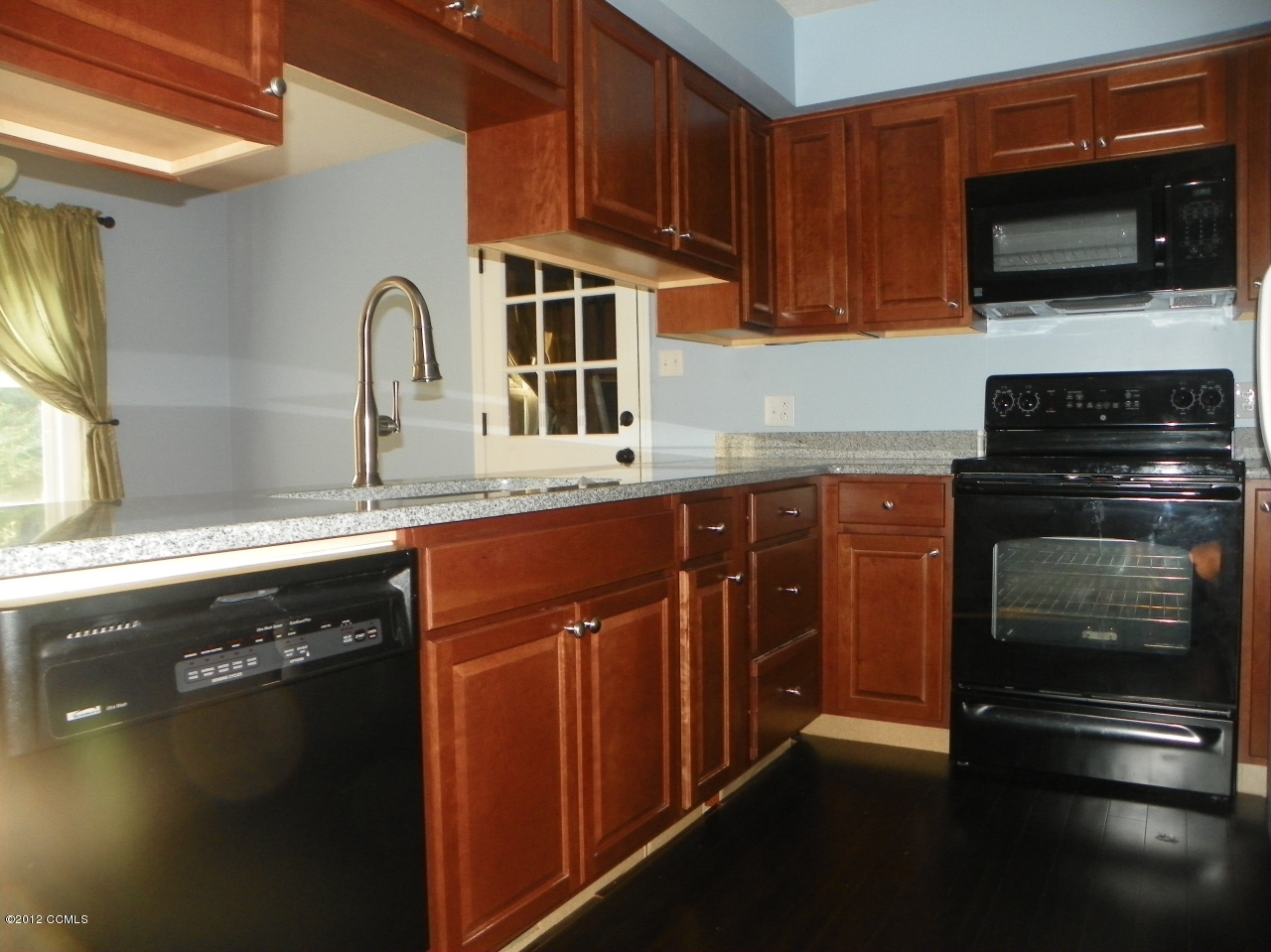 238 Manchester Road Havelock, NC 28532 - Photo 8 of 16 238 Manchester Rd 012