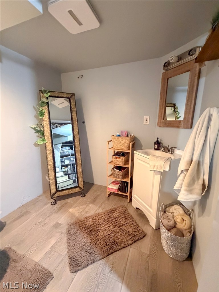 3931 Hopkins Road Youngstown, OH 44511 - Photo 24 of 41 Gallery Image 24