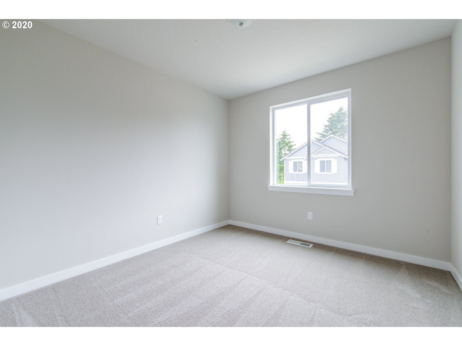2460 Fieldcress Road, Unit 96 Eugene, OR 97403 - Photo 13 of 21 Gallery Image 13