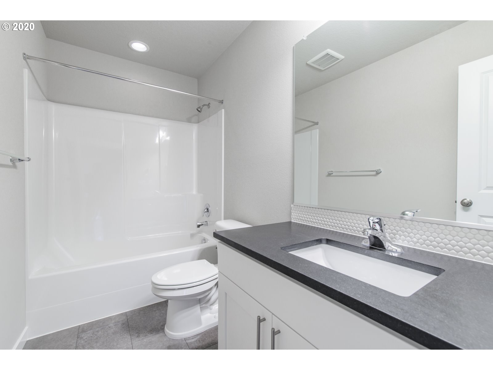 2460 Fieldcress Road, Unit 96 Eugene, OR 97403 - Photo 8 of 21 Gallery Image 8