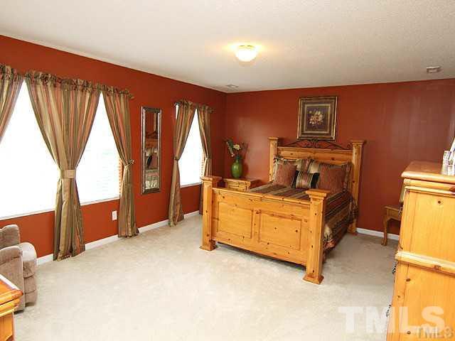 848 Stackhurst Way Wake Forest, NC 27587 - Photo 5 of 13 Gallery Image 5