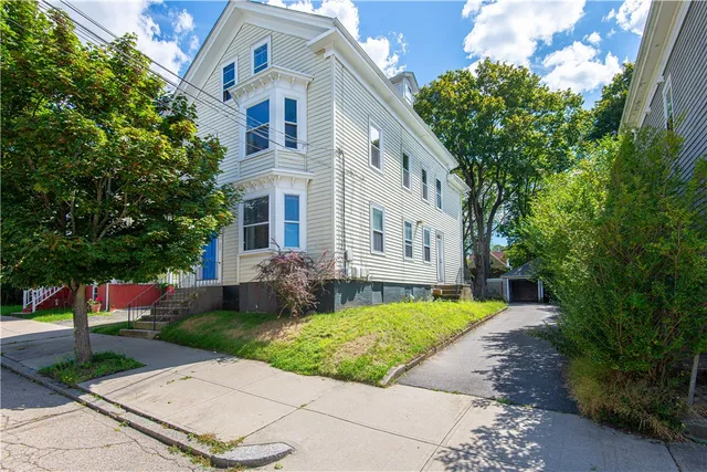 $1,750 | 181 Pleasant Street, Unit 3, Providence, RI 02906