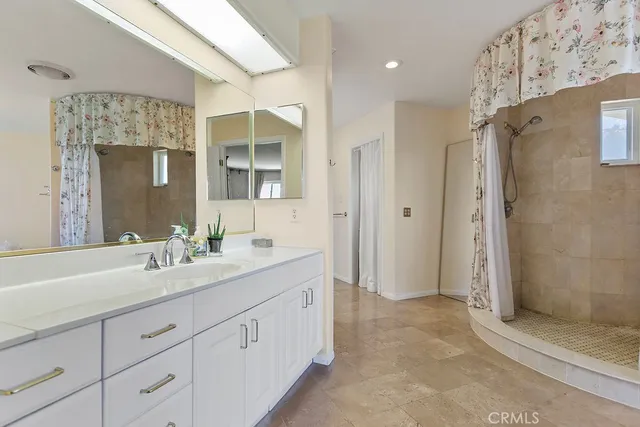 $1,349,000 | 18380 Avenida Caleta, Murrieta, CA 92562