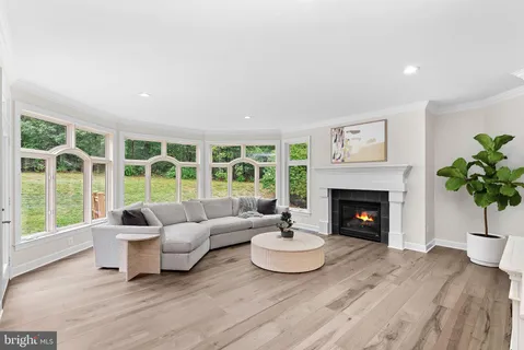 $1,899,999 | 20589 Myers Place, Leesburg, VA 20175