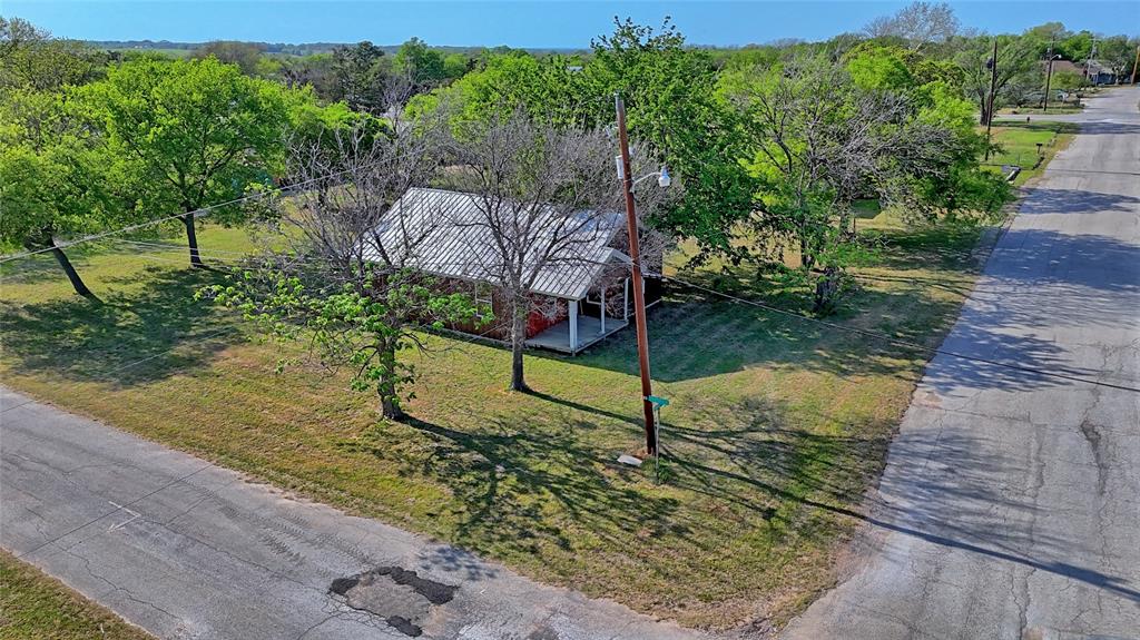 601 Baylor Street Nocona, TX 76255 - Photo 11 of 25
