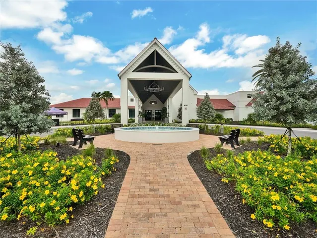 $675,000 | 241 St James Way, Naples, FL 34104