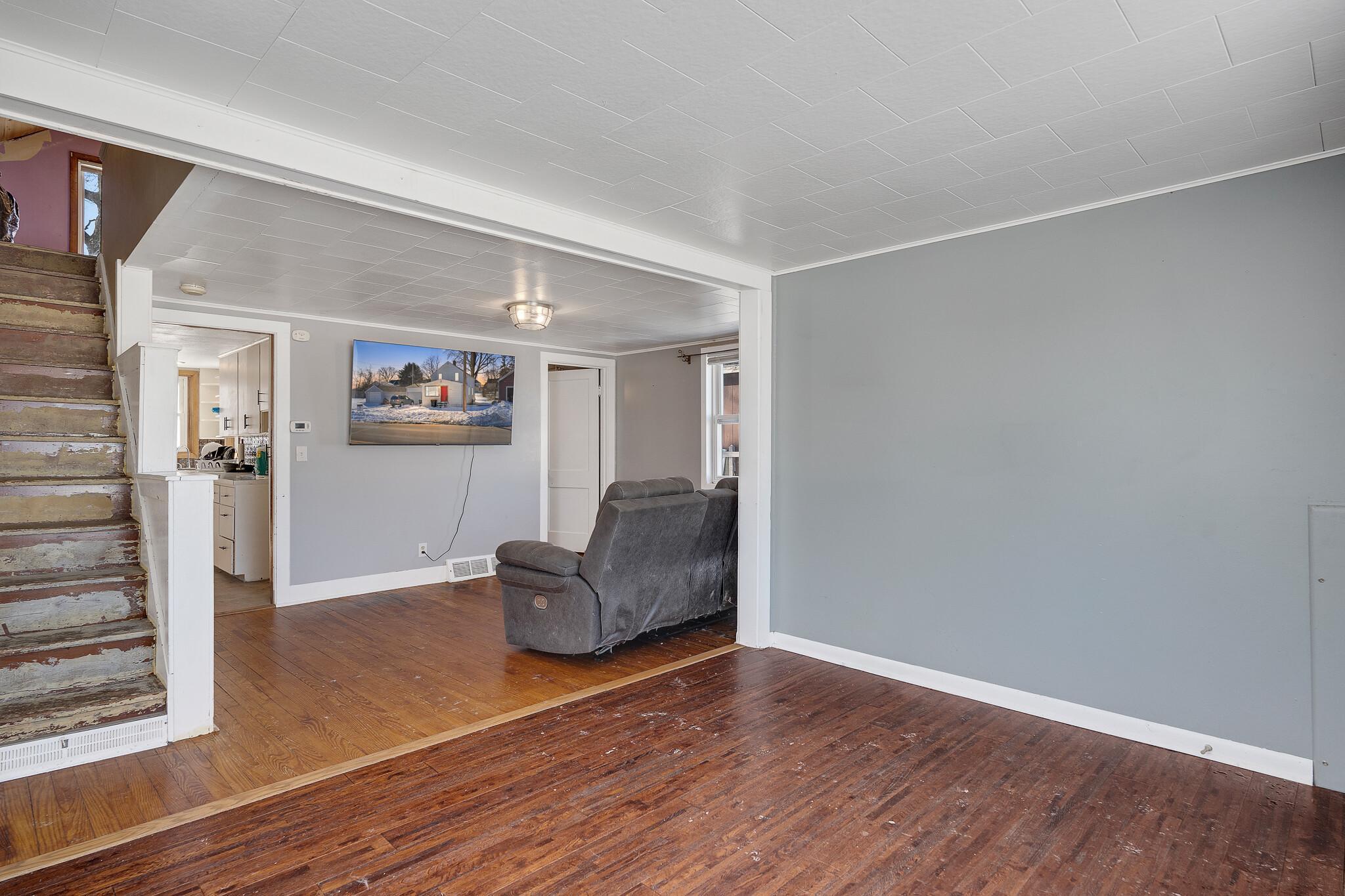 1004 East Main Street Caledonia, MN 55921 - Photo 9 of 38