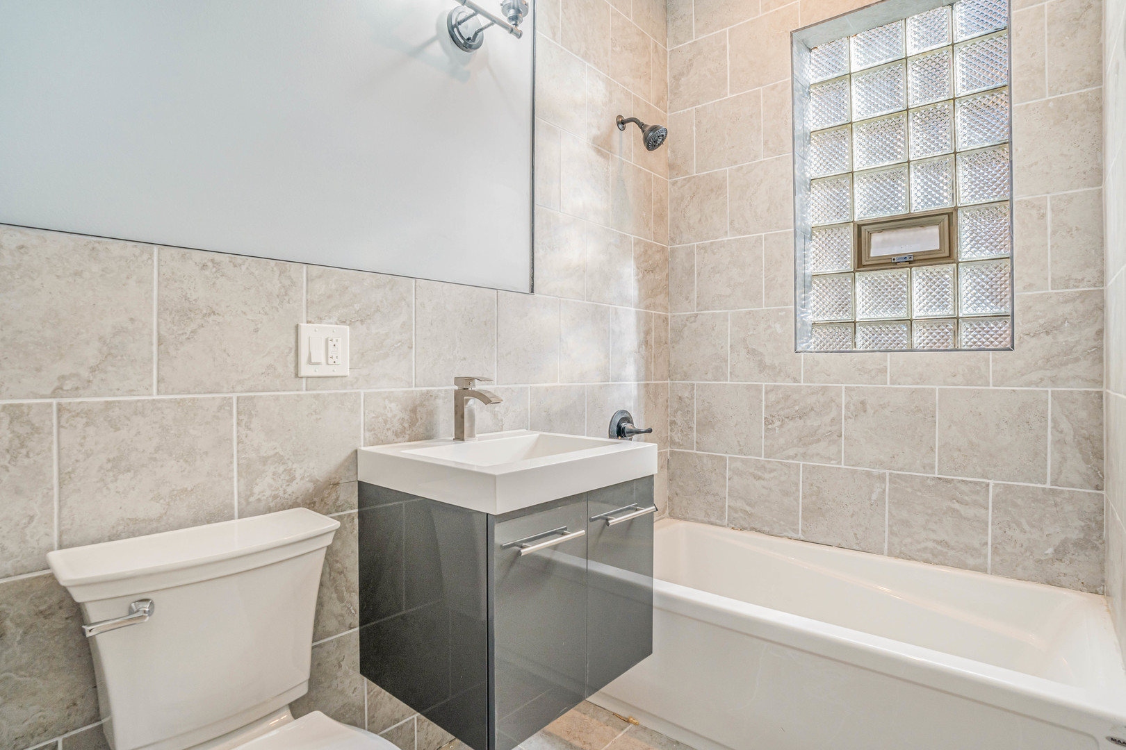 3736 West Cermak Road Chicago, IL 60623 - Photo 18 of 22