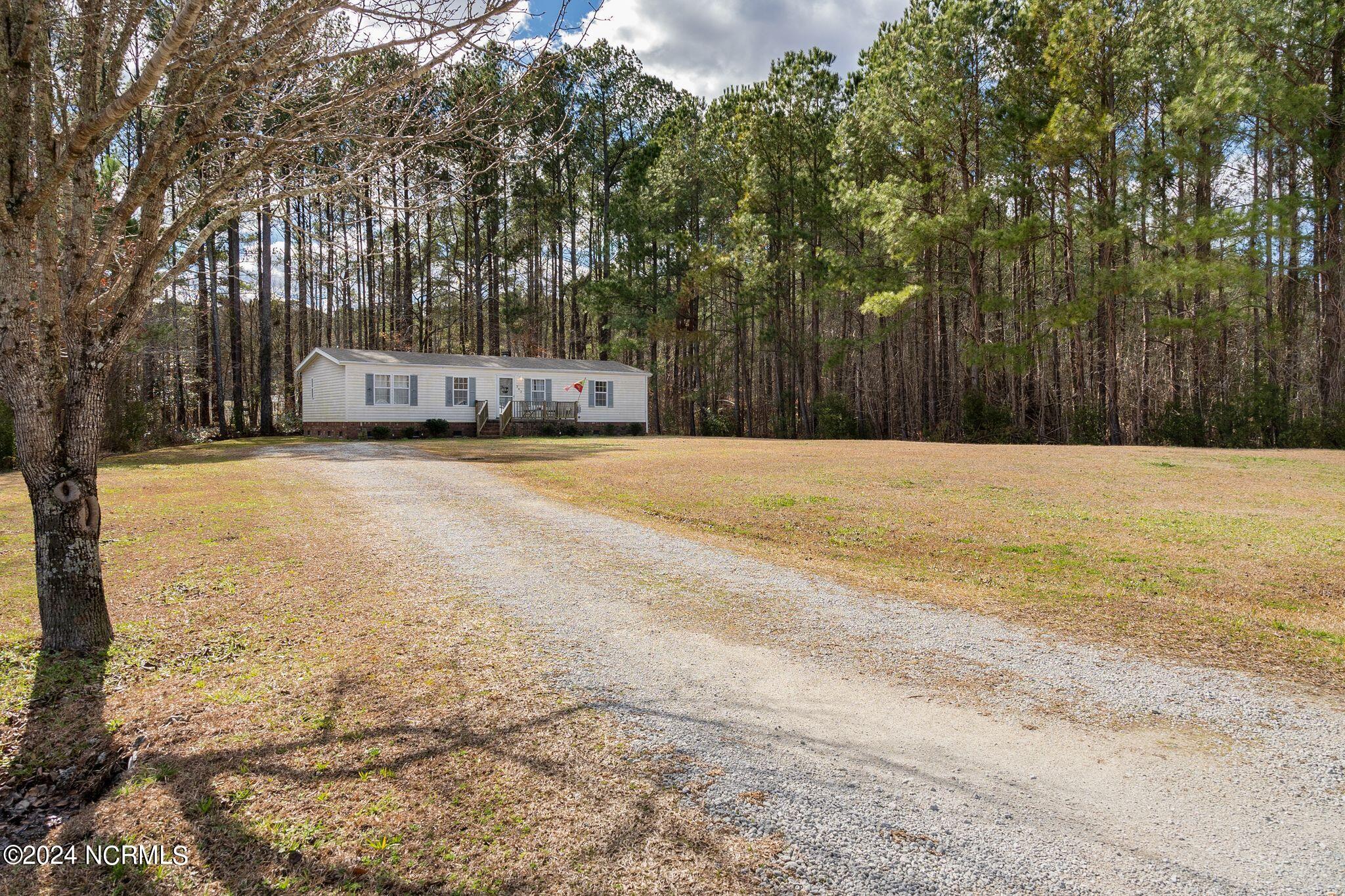 242 Shingle Brook Road New Bern, NC 28560 - Photo 6 of 49 Front