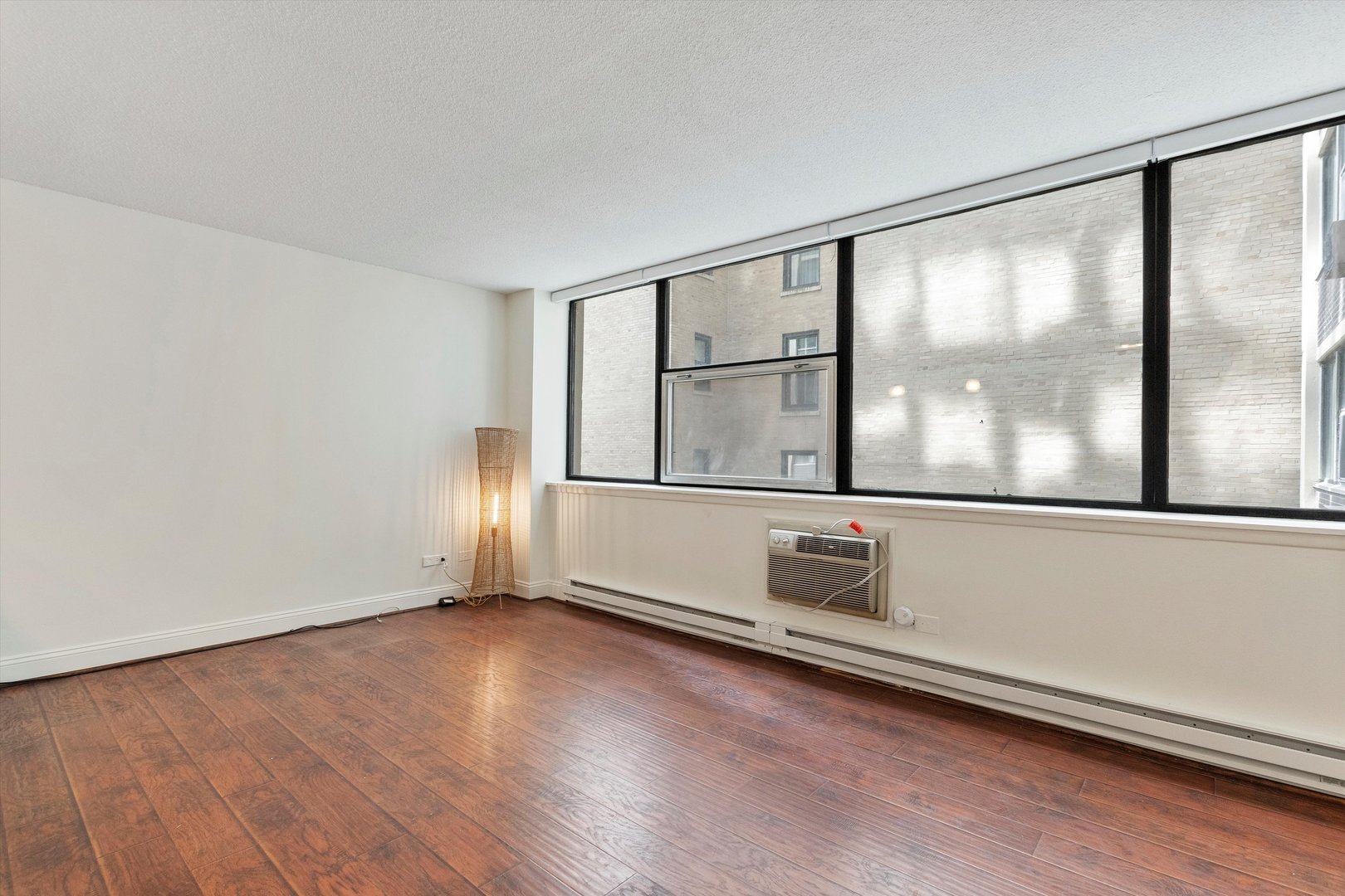 3110 North Sheridan Road, Unit 503 Chicago, IL 60657 - Photo 8 of 16 Gallery Image 8