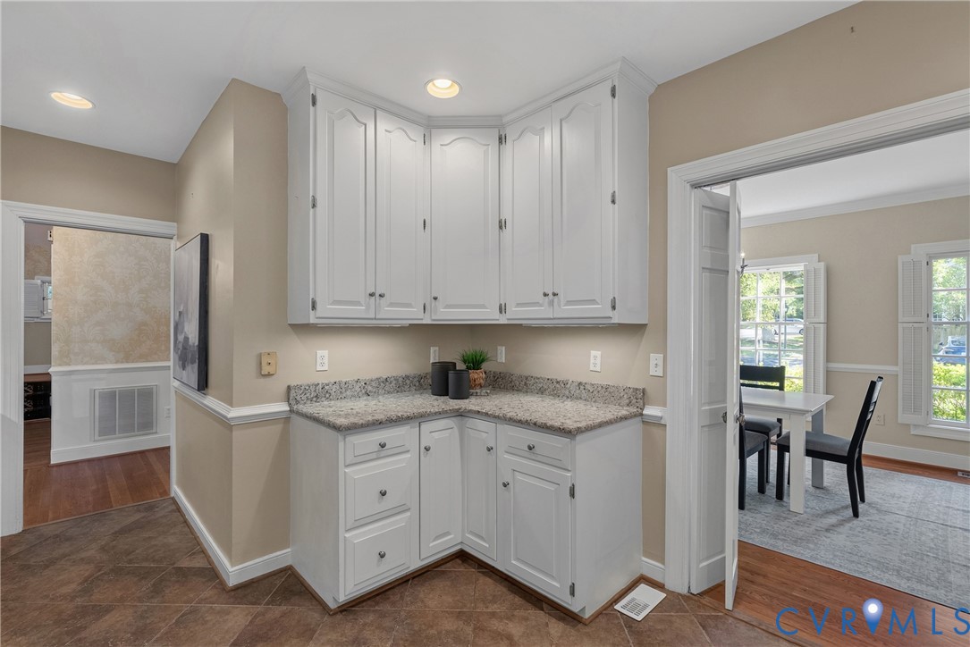 300 North Ridge Road, Unit 15 Henrico, VA 23229 - Photo 18 of 50