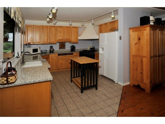 58 Winnicutt Road Stratham, NH 03885 - Photo 5 of 35