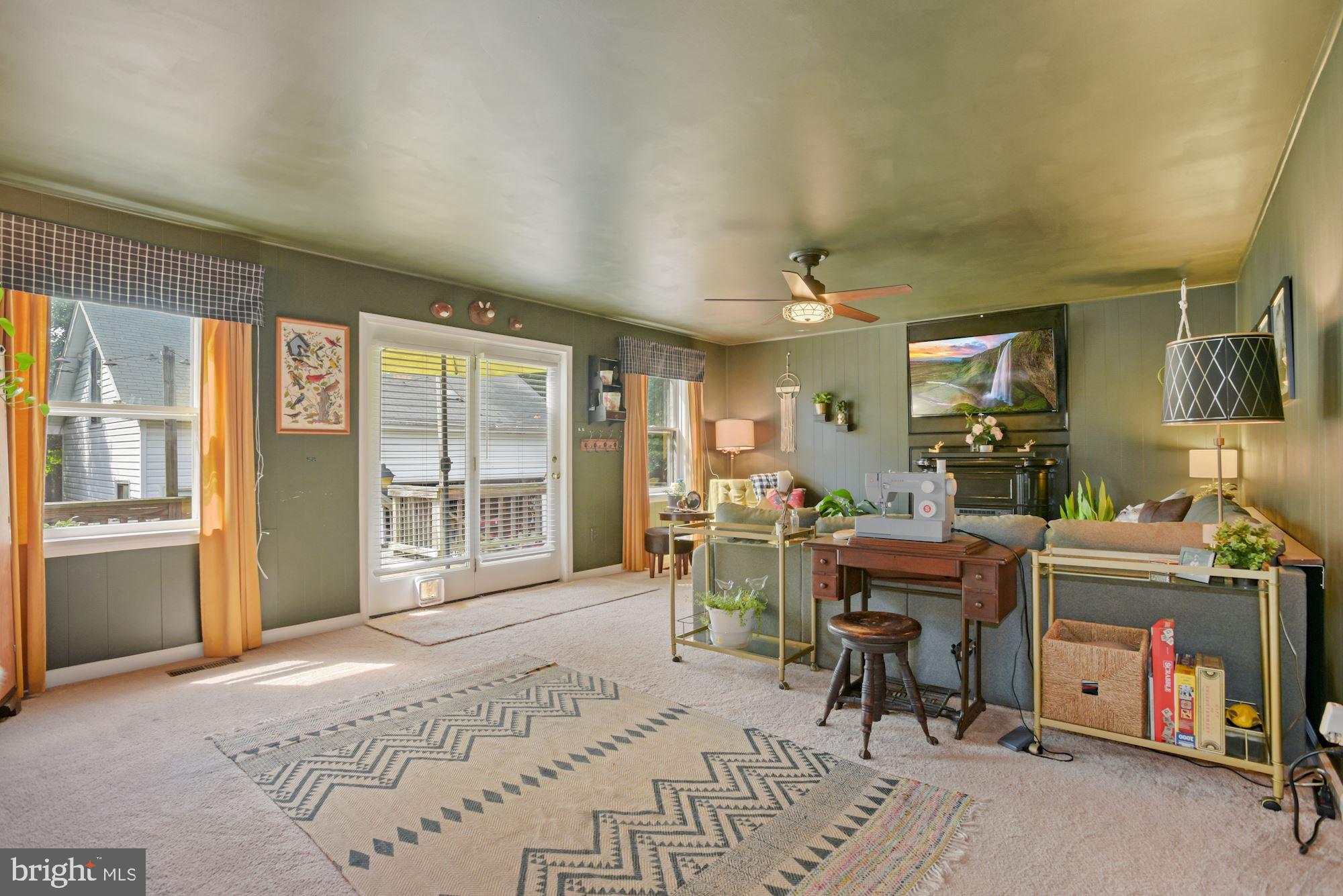 4112 Addison Road Fairfax, VA 22030 - Photo 26 of 51 Living