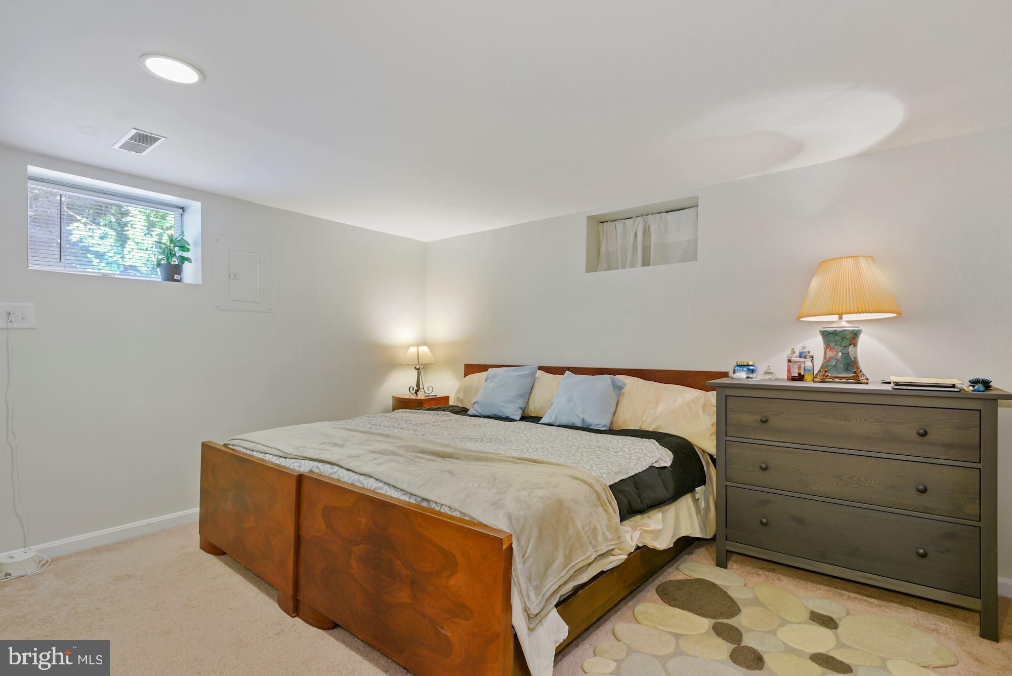 4112 Addison Road Fairfax, VA 22030 - Photo 43 of 51 Gallery Image 43