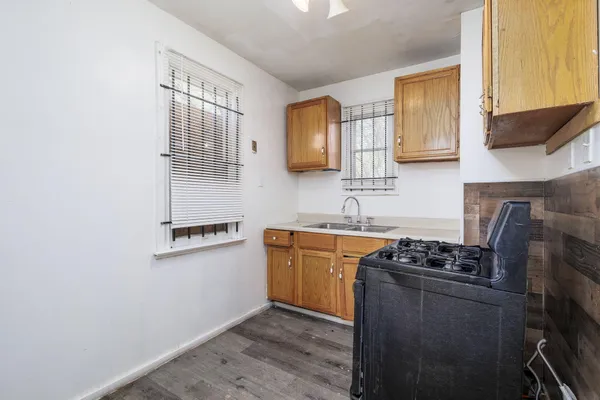 $1,000 | 13067 Wade Street, Detroit, MI 48213
