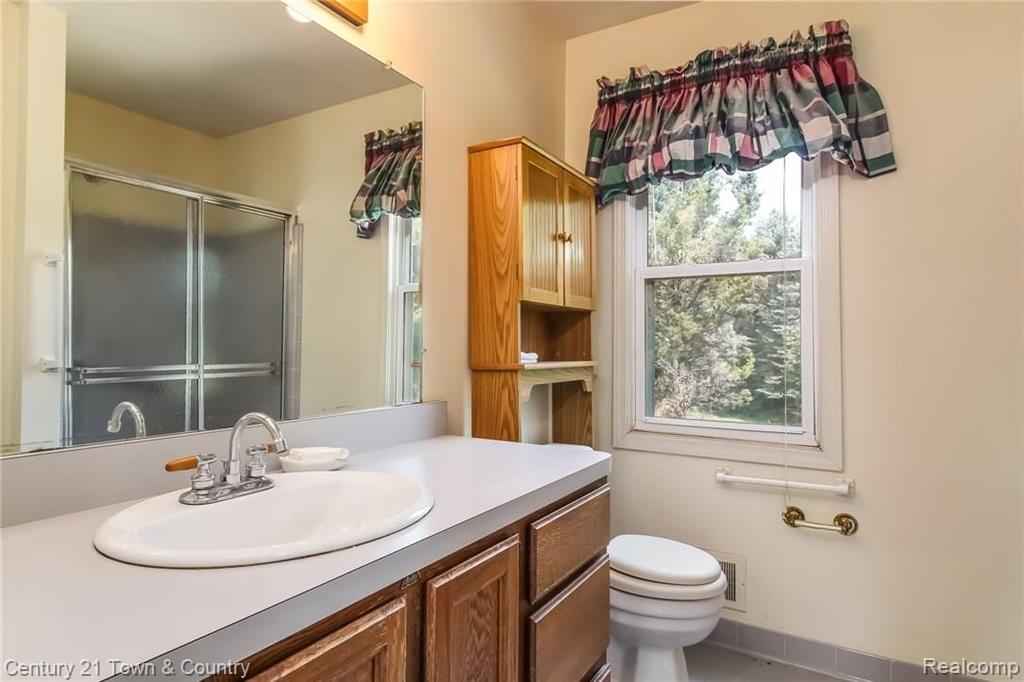1142 Greenleaf Drive Rochester Hills, MI 48309 - Photo 28 of 55