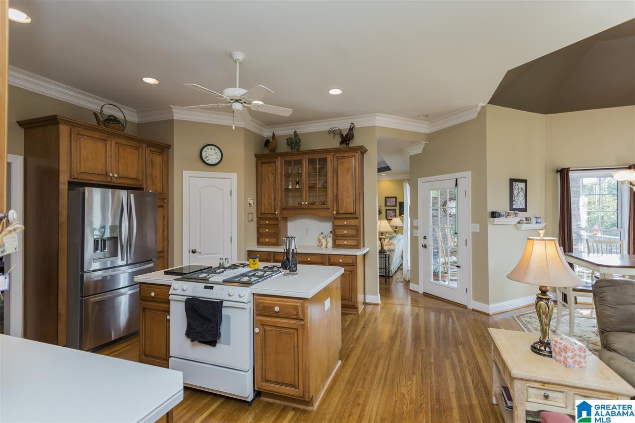 180 Cliff Road Sterrett, AL 35147 - Photo 22 of 48