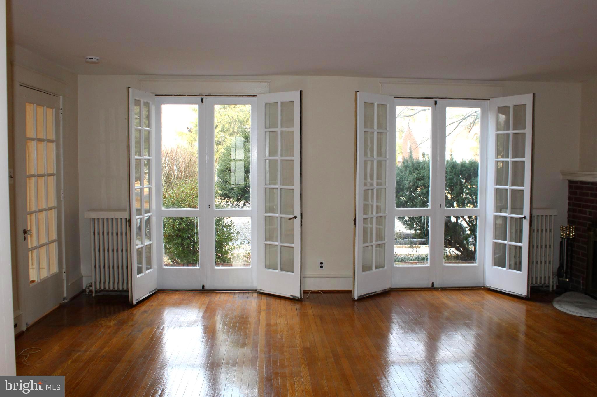 12 Gladstone Road Lansdowne, PA 19050 - Photo 13 of 49 Living room french doors