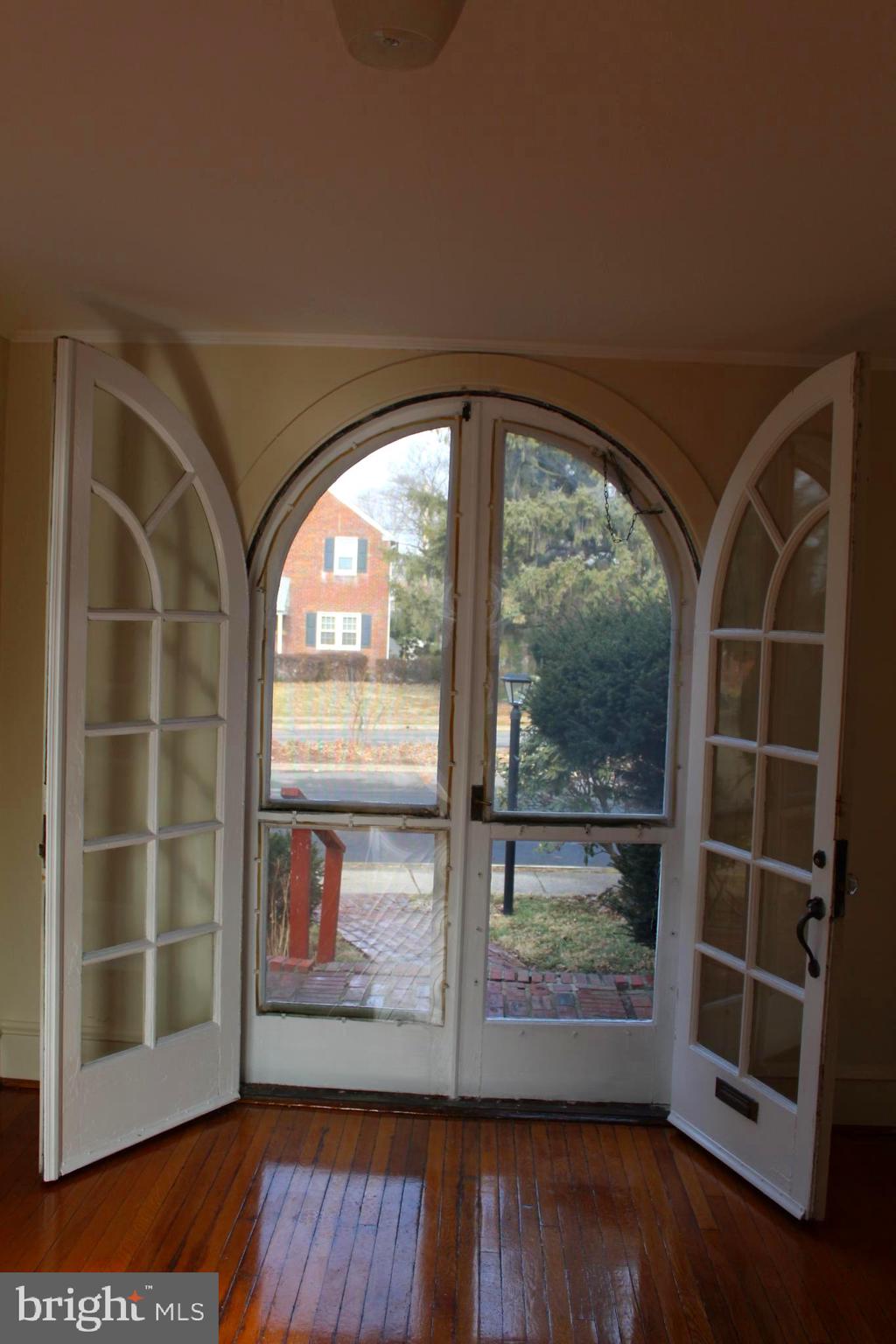 12 Gladstone Road Lansdowne, PA 19050 - Photo 16 of 49 Sunroom - french door front of house
