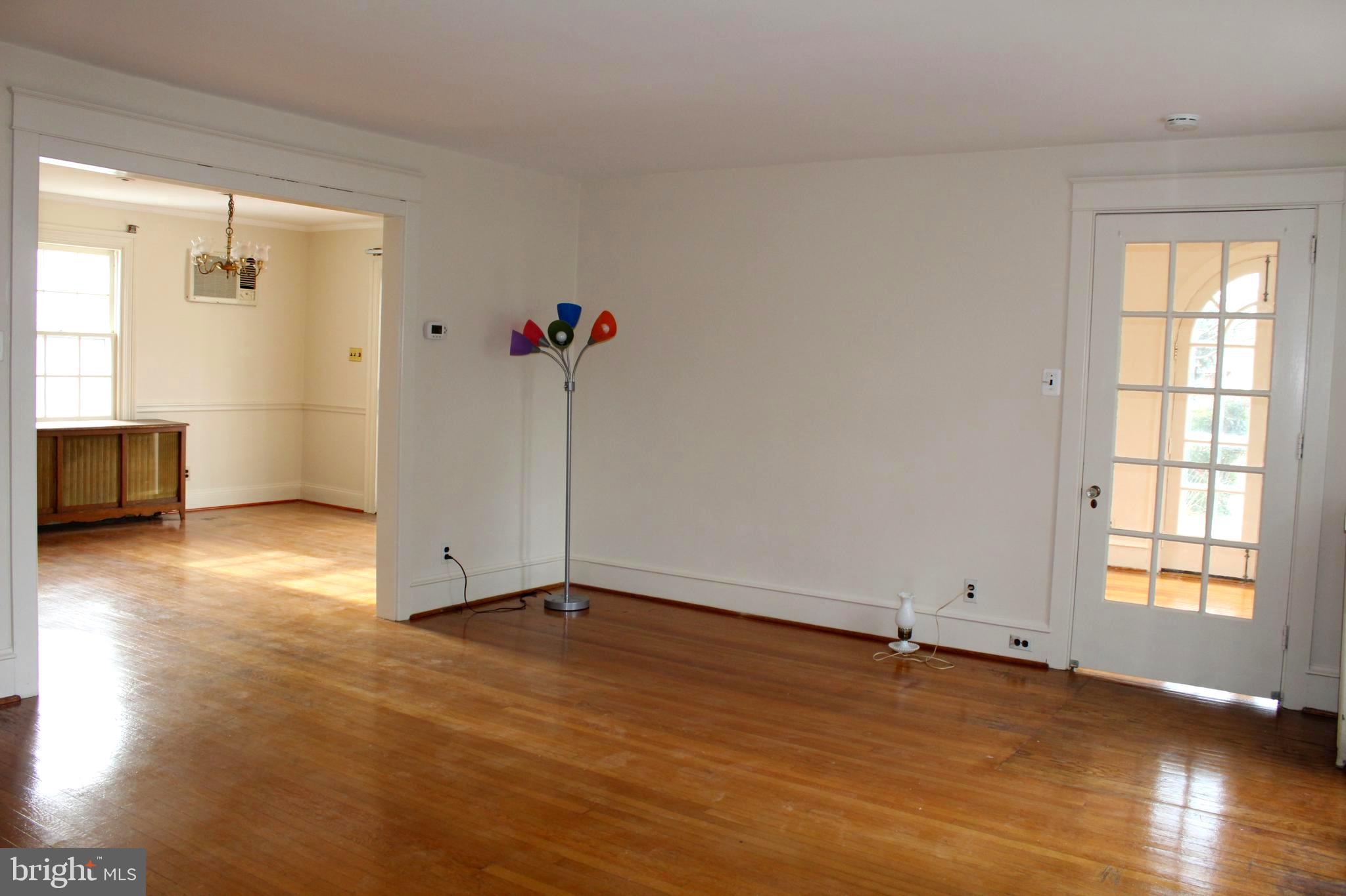 12 Gladstone Road Lansdowne, PA 19050 - Photo 10 of 49 Living room looking into dining room