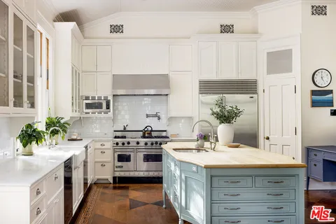 $17,995,000 | 13127 Boca De Canon Lane, Los Angeles, CA 90049