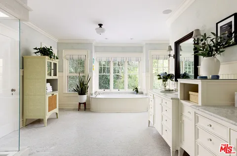 $17,995,000 | 13127 Boca De Canon Lane, Los Angeles, CA 90049