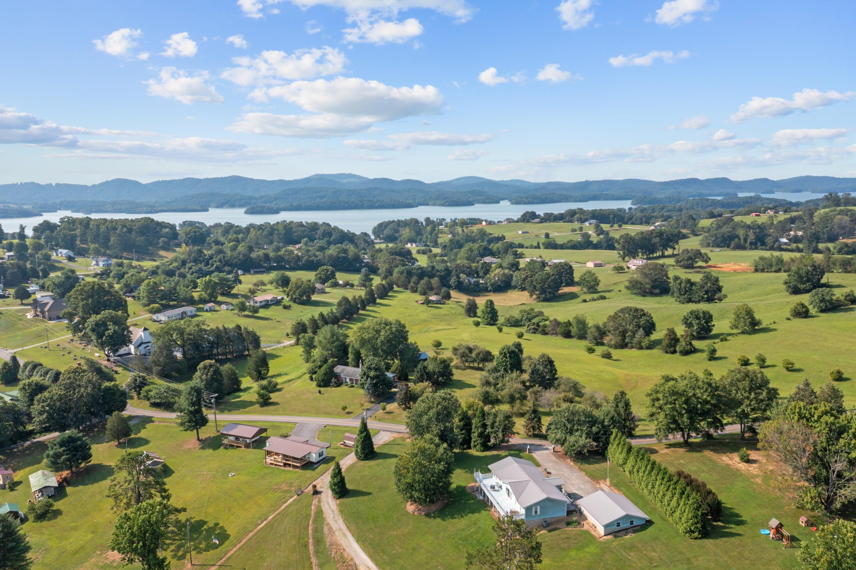 299 Noe Road Bean Station, TN 37708 - Photo 27 of 34 ZJI_0028.jpg-SMALL