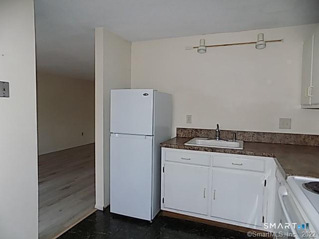 7 Padanaram Road, Unit J238 Danbury, CT 06811 - Photo 7 of 18 Gallery Image 7