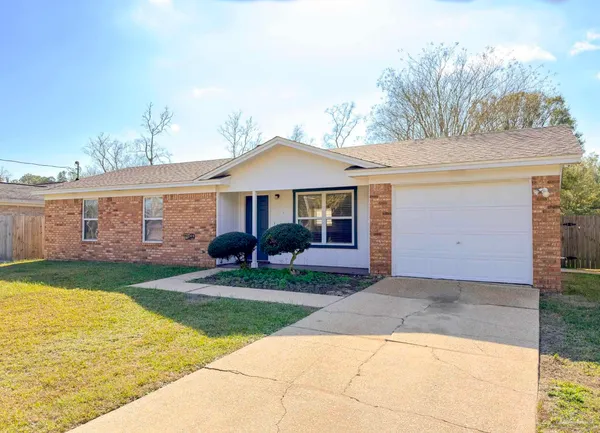 $1,475 | 1341 Dog Track Road, Pensacola, FL 32506